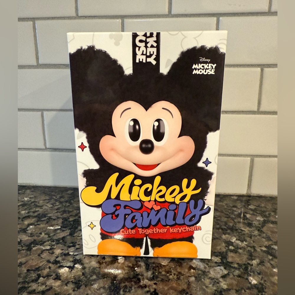 UNOPENED Mickey and Family MICKEY